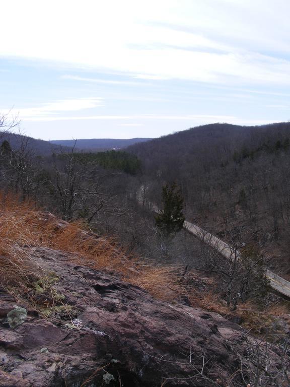 Shepherd Mountain Inn & Suites Pilot Knob Eksteriør bilde