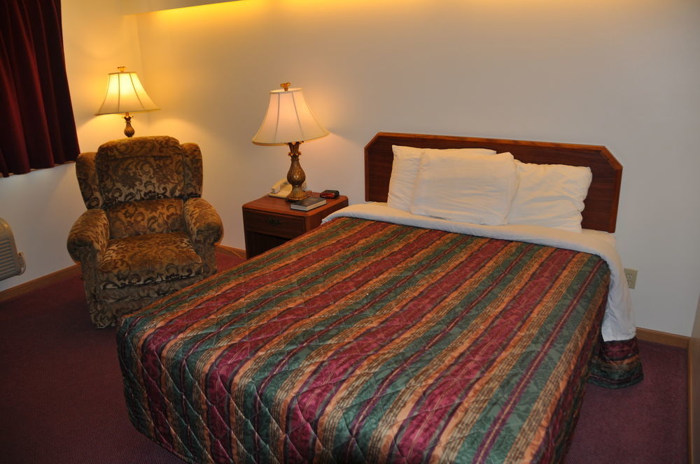 Shepherd Mountain Inn & Suites Pilot Knob Eksteriør bilde