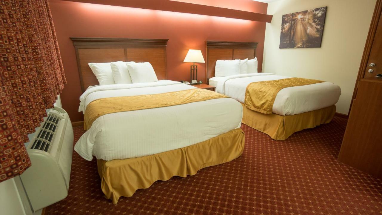 Shepherd Mountain Inn & Suites Pilot Knob Eksteriør bilde