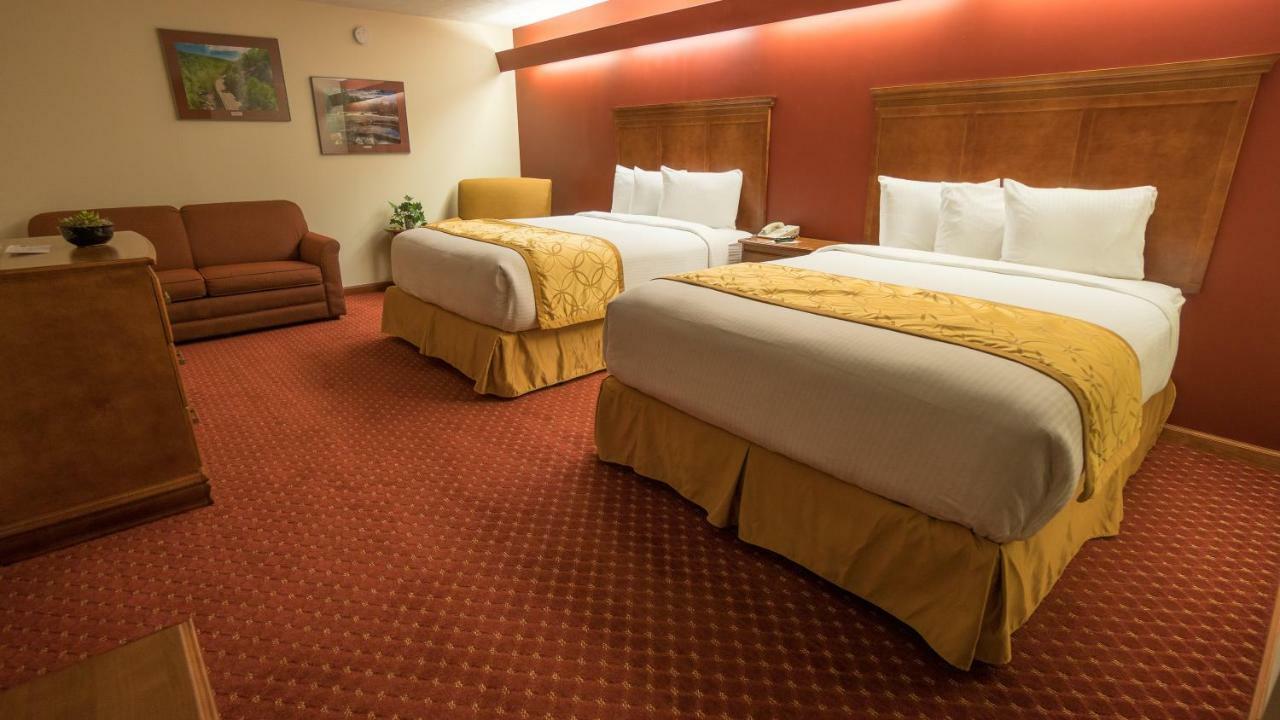 Shepherd Mountain Inn & Suites Pilot Knob Eksteriør bilde