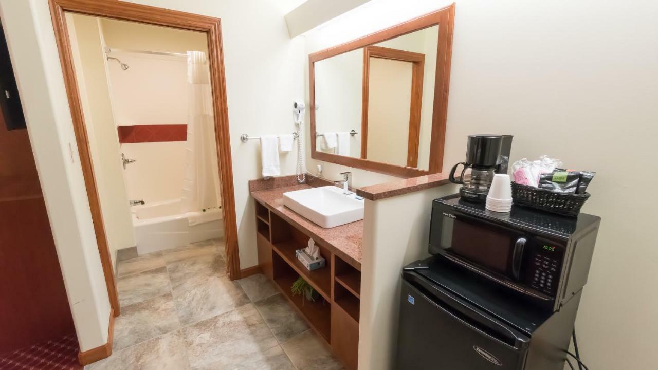 Shepherd Mountain Inn & Suites Pilot Knob Eksteriør bilde